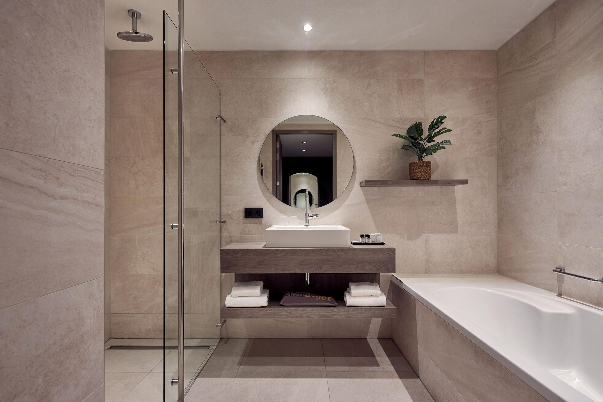 Der Valk Hotel 4*