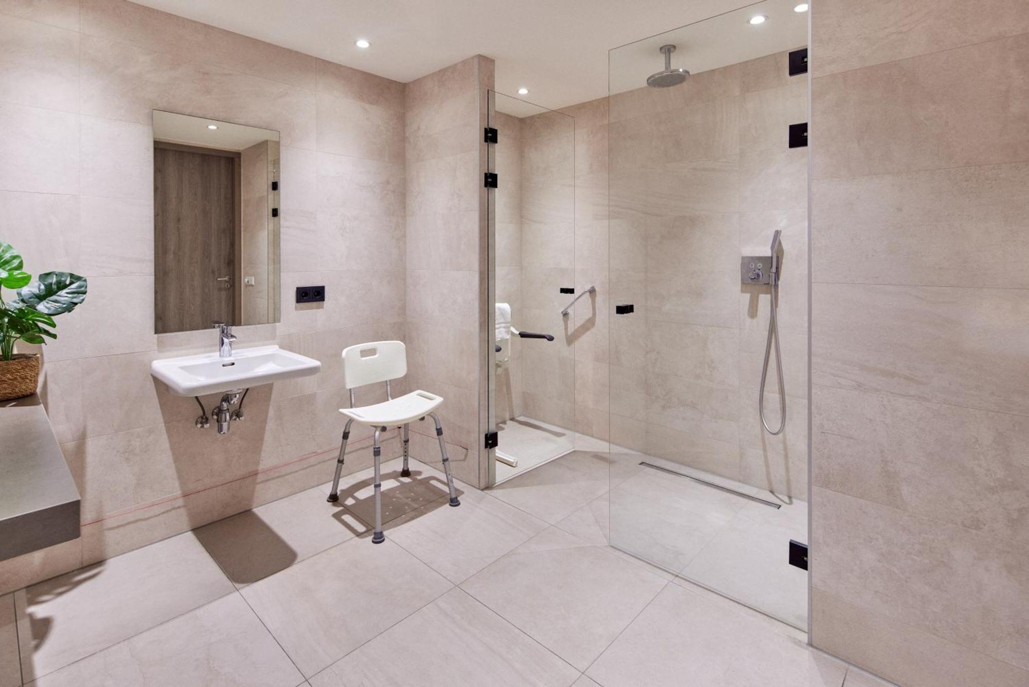 Hotel Der Valk 4*